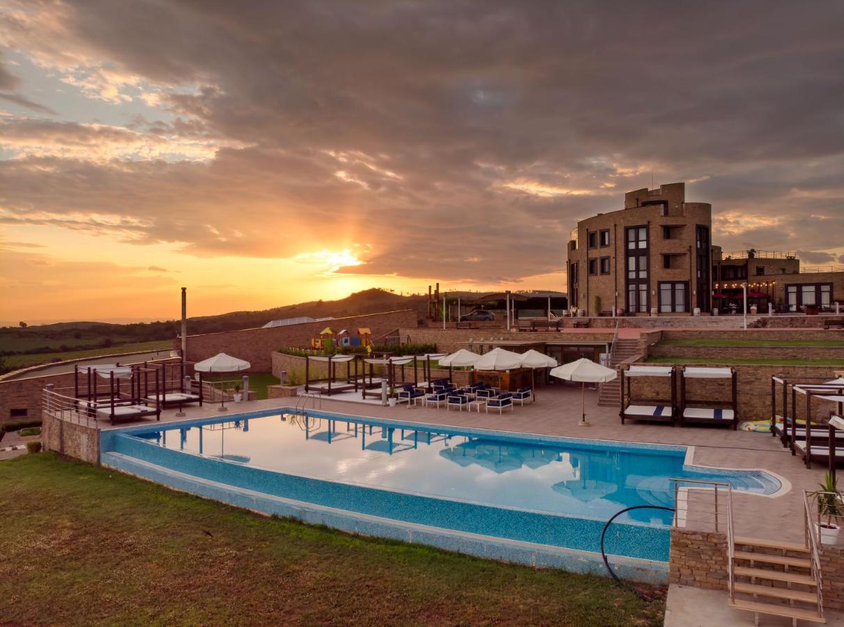 Hotel Soli Invicto Elenovo  Extérieur photo